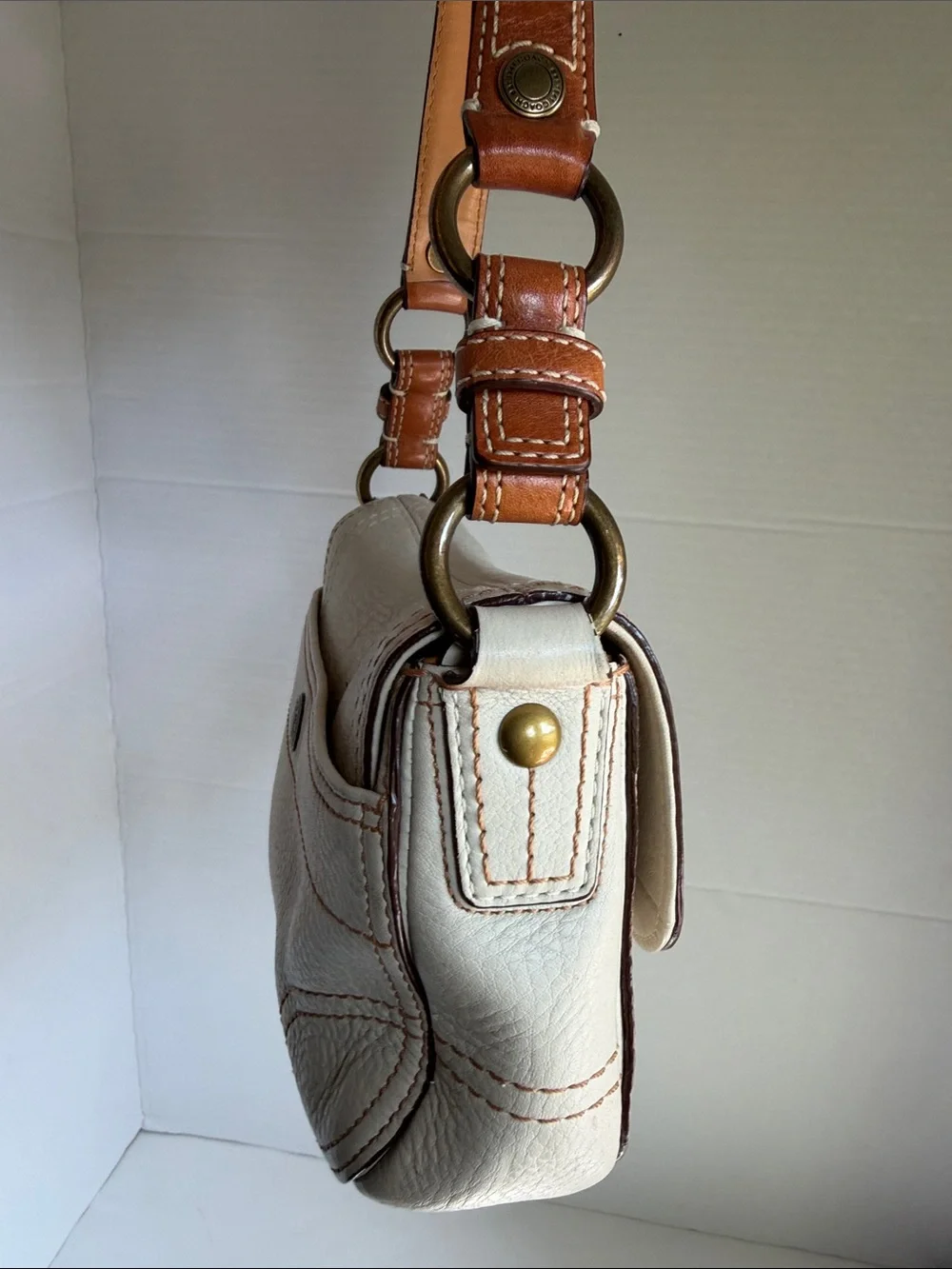 Coach Cream Leather Shoulder Bag with Gold Turn-Lock